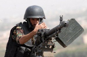 A member of Yemen's anti-terror special forces takes part in training