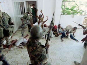 somali-sniper-arrest_13403_600x450