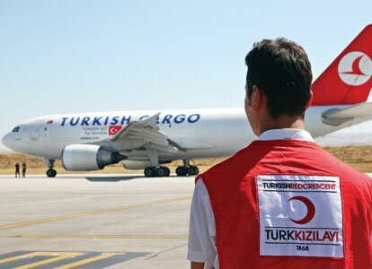 turkey-sends-drought-hit-somalia-50-tons-of-relief-2011-08-08_l